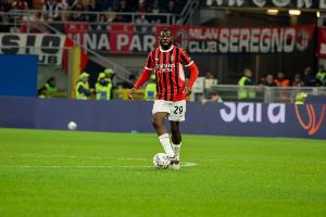 福法纳：第一天训练有点困难，希望新赛季米兰能度过一个伟大赛季