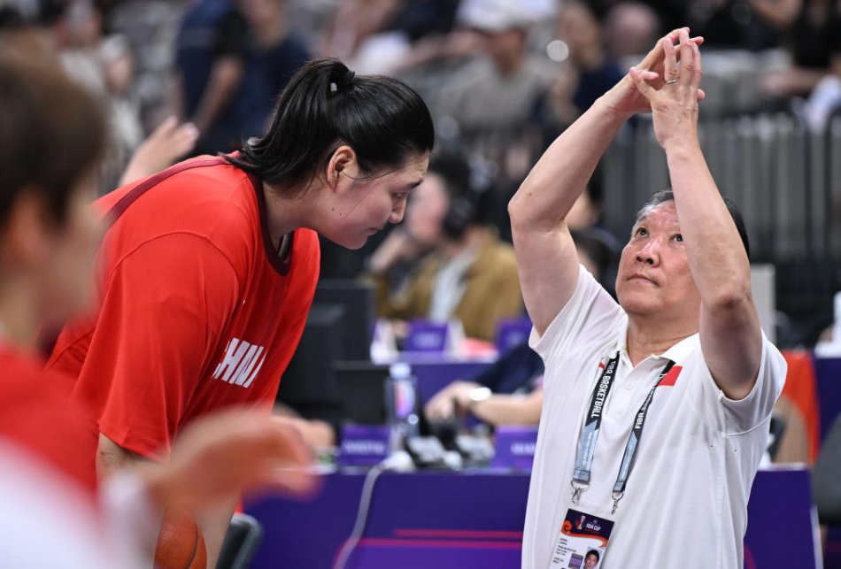 开云官网-集训4个月还认不全球员名字？宫鲁鸣：一年半难让女篮形成体系