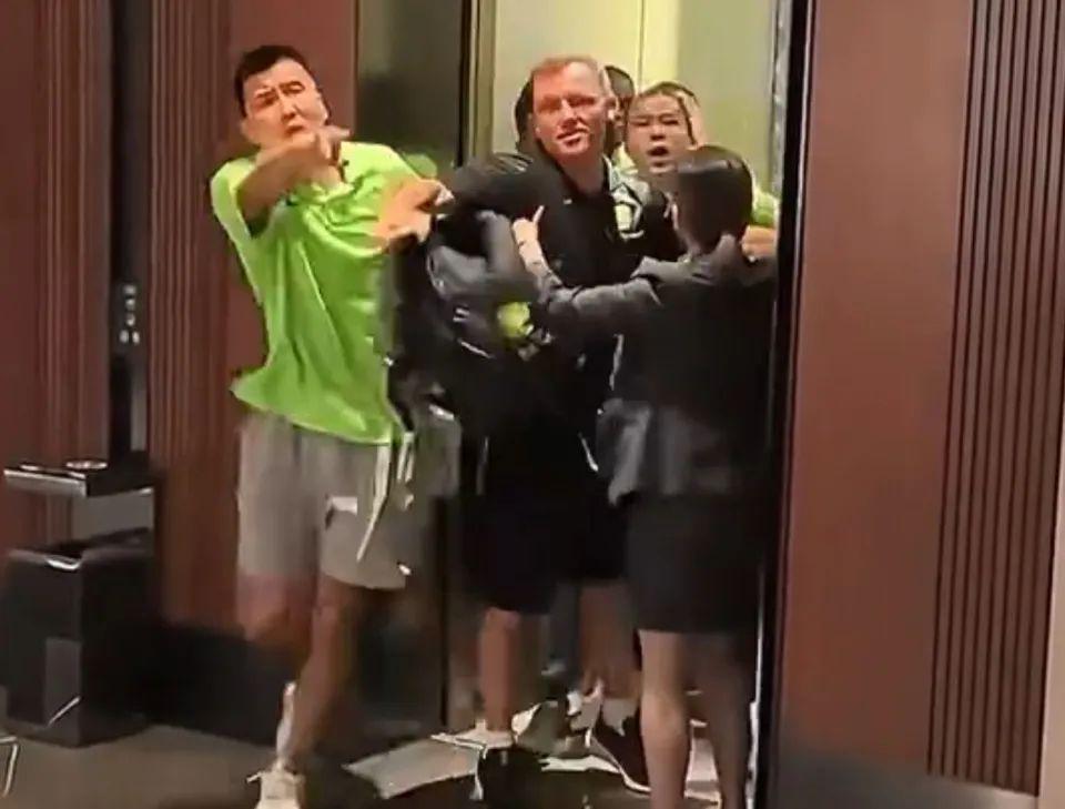 开云官网-毛剑卿谈国安球迷：把人骂得像狗，你们是衣食父母？你搁我我也急