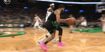 开云体育APP下载-驱逐插曲无碍绿军12战10胜 塔图姆：裁判早想好了