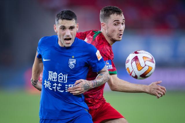 开云-树倒猢狲散？罗马尼亚人士：斯坦丘正考虑重回欧洲！